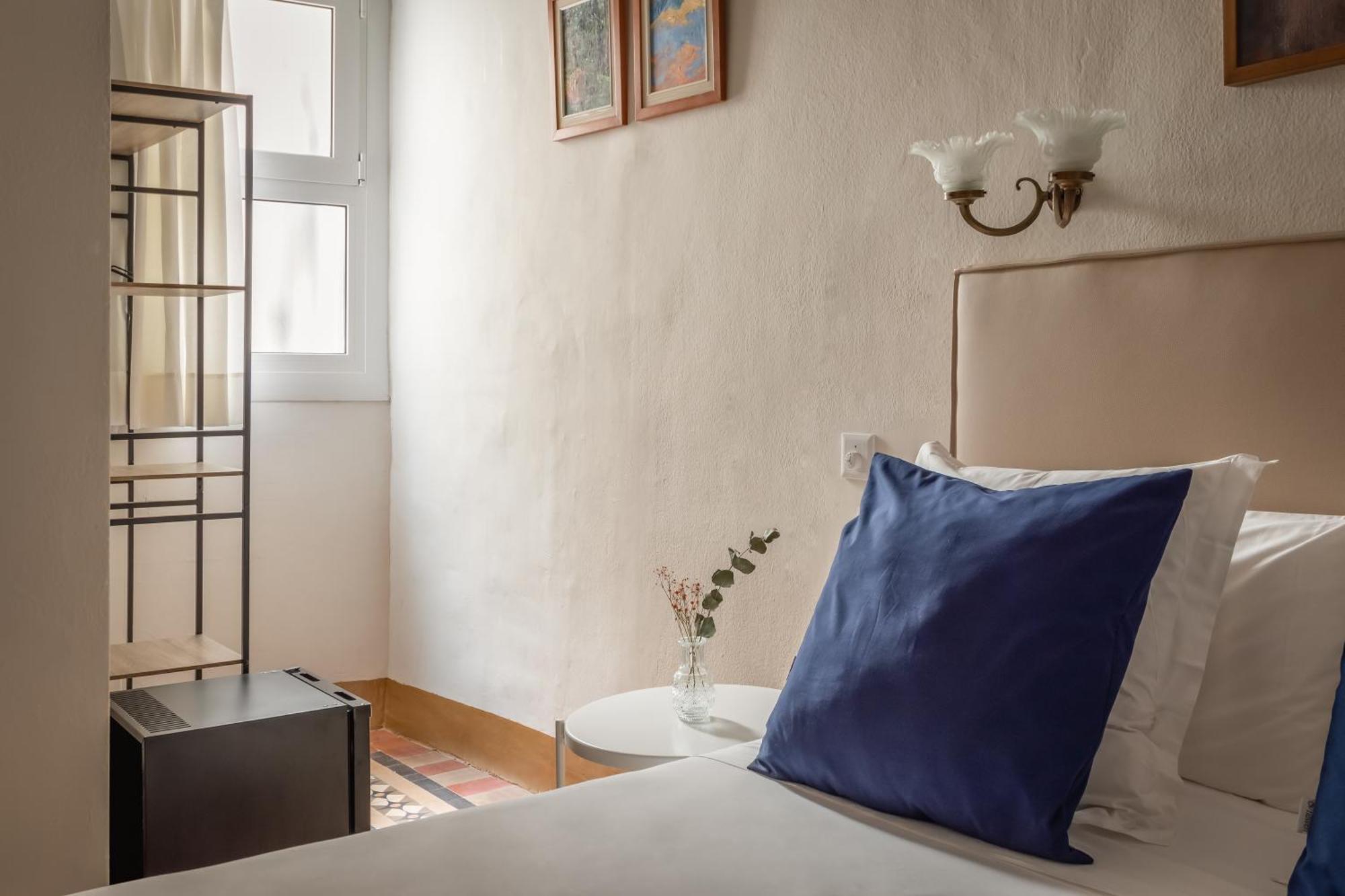 Hotel Medium Romantic Сіджас Номер фото