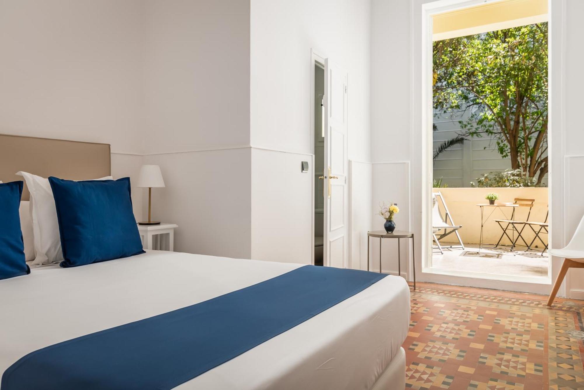 Hotel Medium Romantic Сіджас Номер фото
