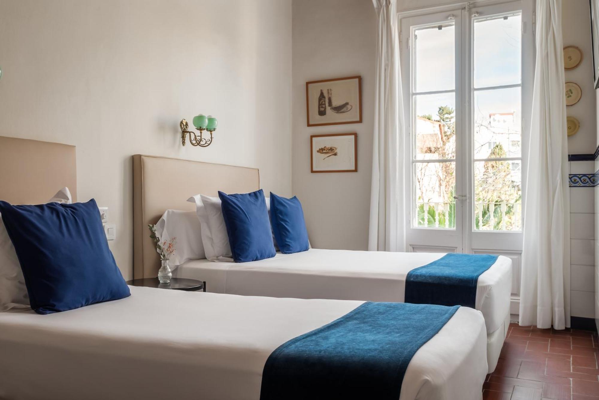 Hotel Medium Romantic Сіджас Екстер'єр фото