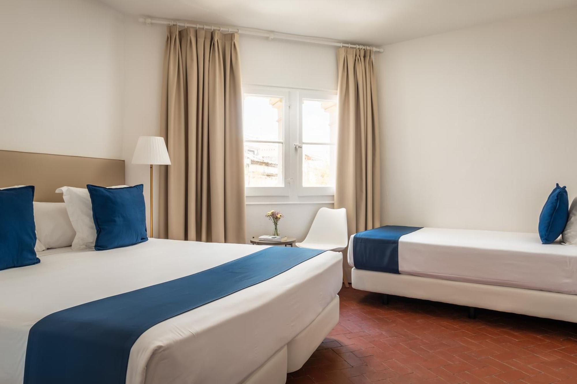 Hotel Medium Romantic Сіджас Номер фото